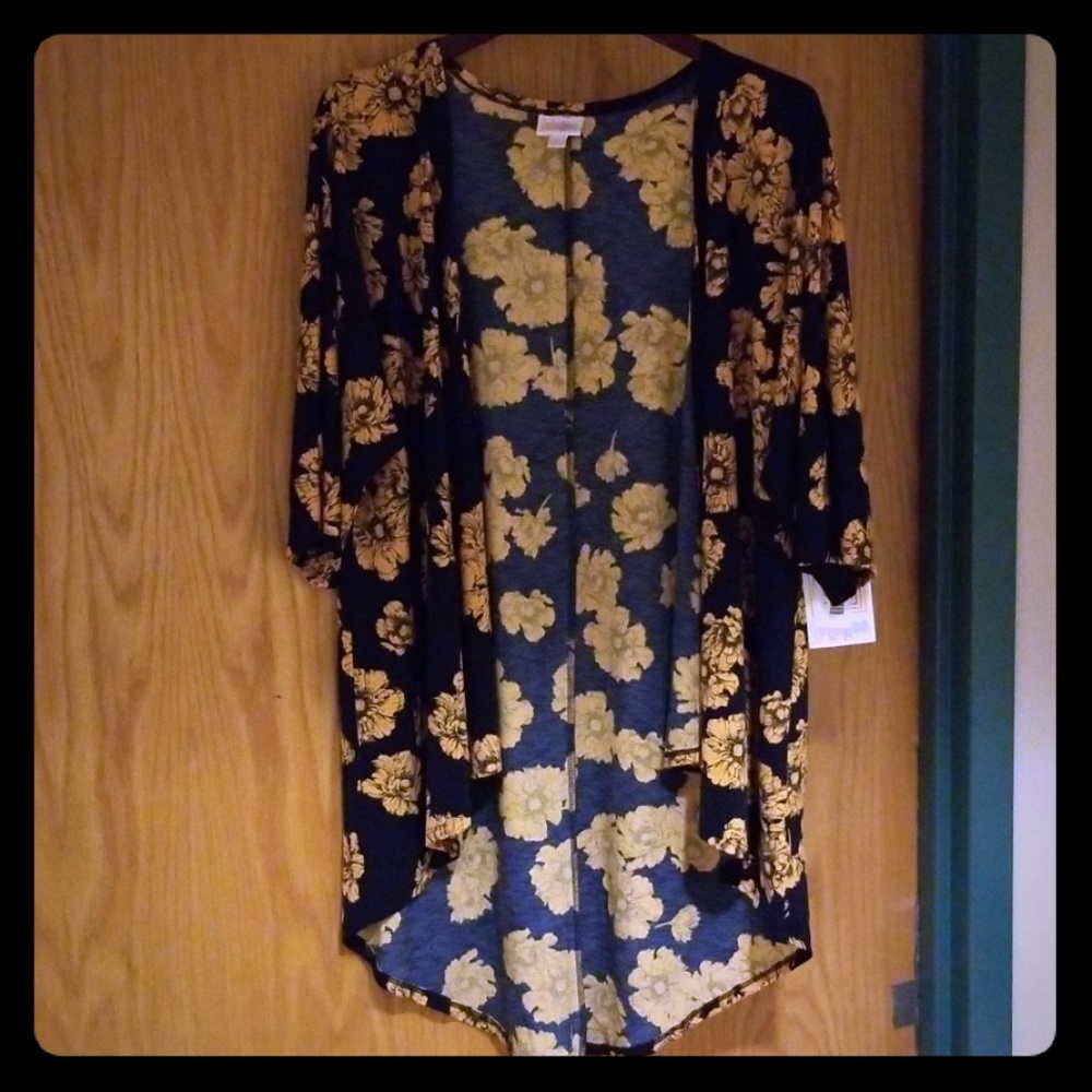 NWT Lularoe Lindsay Kimono